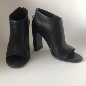 Rag & Bone zip-up toeless booties size 38.5.